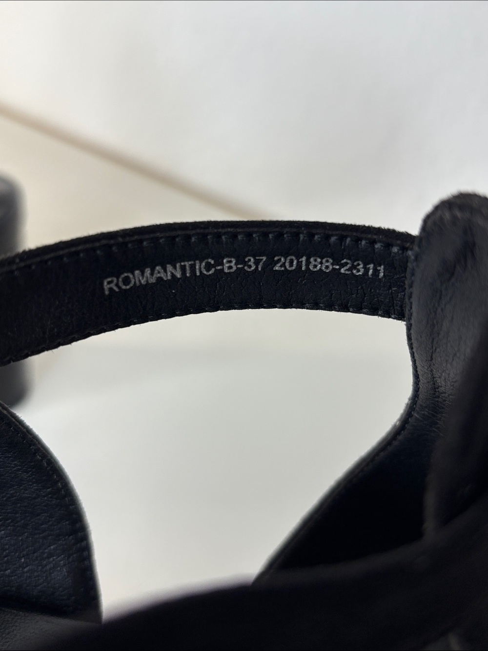 AZURA Romantic Embroidered Black Chunky Heel Sandals with Floral Detail 37/6.5 - Picture 10 of 13